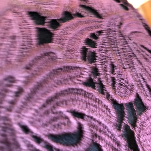 Ann Taylor LOFT Purple Floral Lace Shift Dress - Picture 4 of 9